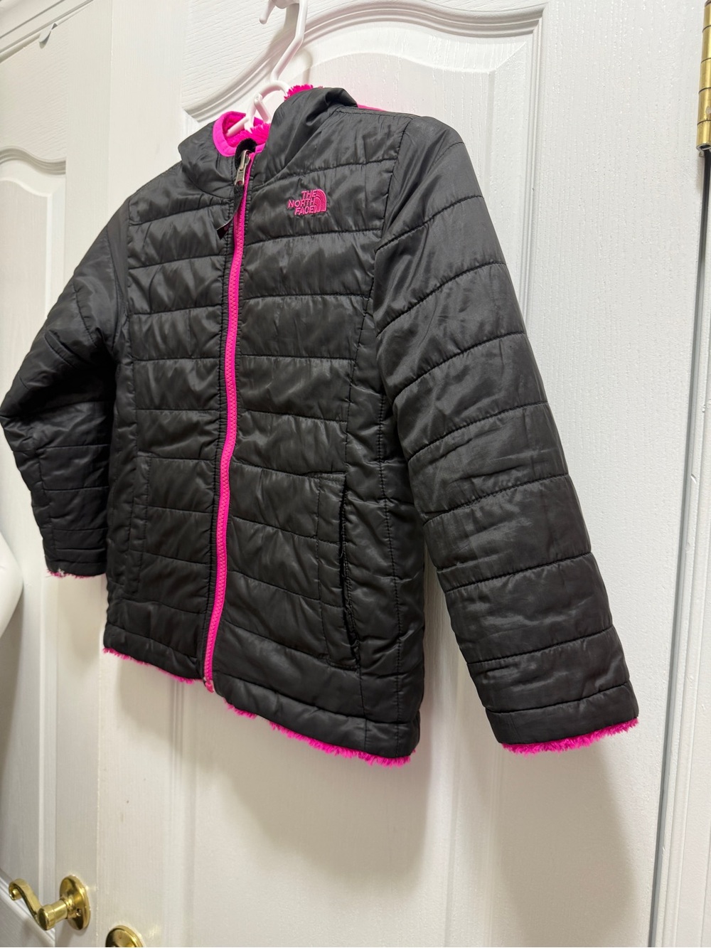 The North Face double sided Black nd hot pink Jacket with side pockets. Soft - Picture 3 of 16